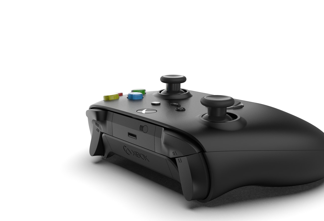 Open project: Xbox Controller, Reverse-Engineered, close-up angled render of the controller